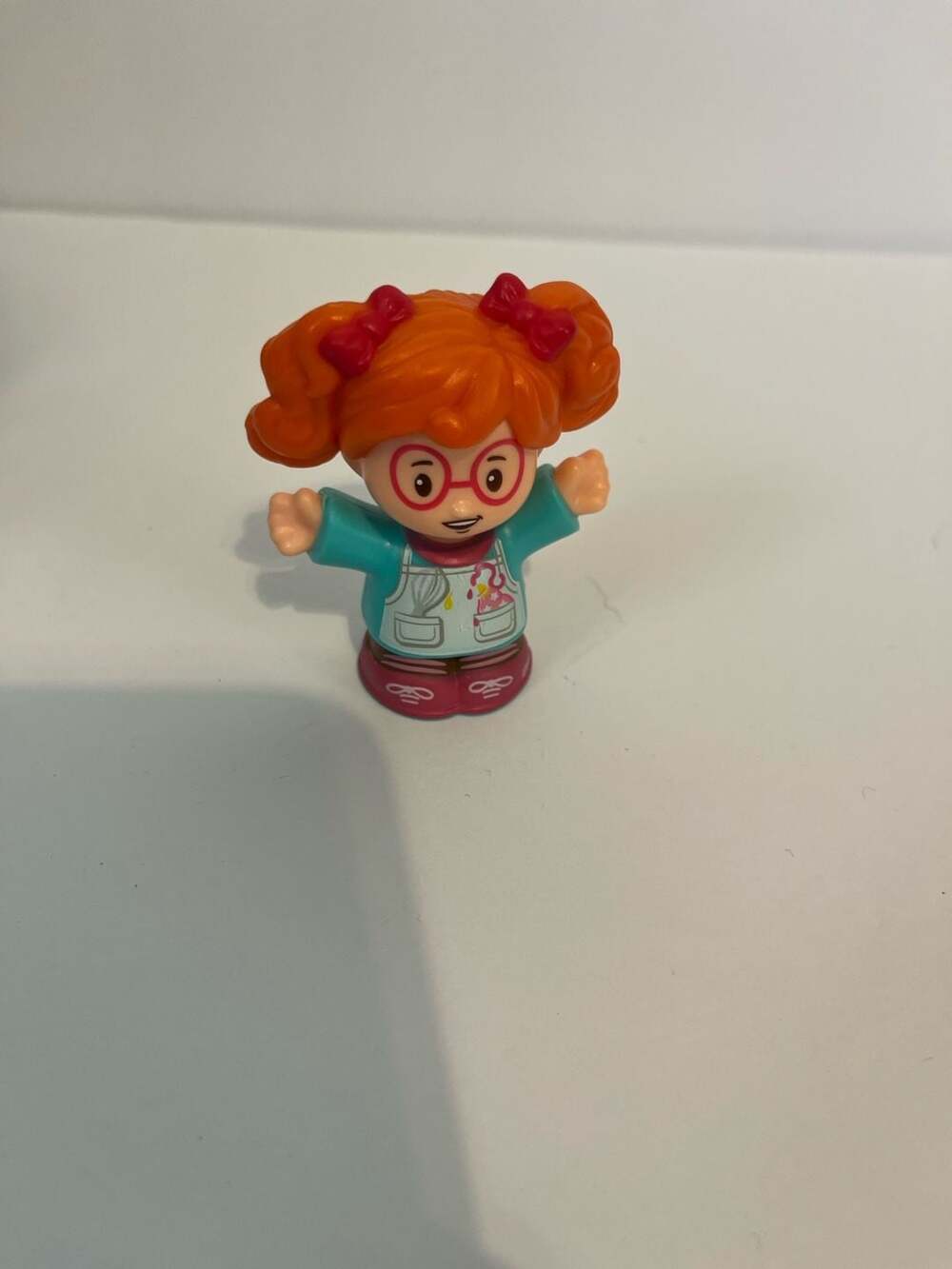 Fisher-Price Little People Artist Maggie Figure with Glasses and Apron